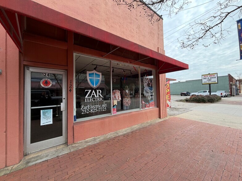 124 N Main St, Warrenton, NC à louer - Photo de l’immeuble – Image 2 sur 7