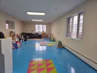 6248 Mount Olivet Cres, Middle Village, NY 11379 - Lot Suite A & B - - Photo intérieure - Image 2 of 5