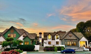 200 Clock Tower Pl, Carmel, CA à louer Photo de l’immeuble– Image 1 sur 10