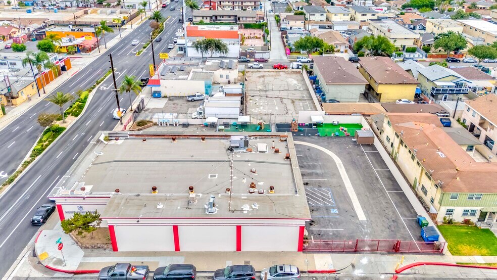 4720 W Imperial Hwy, Inglewood, CA à vendre - Photo de l’immeuble – Image 2 sur 10