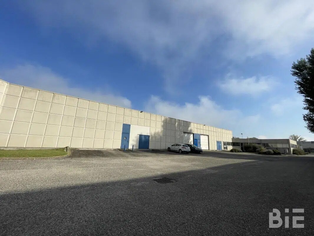 Local d'activités dans Bordeaux à vendre Photo de l’immeuble– Image 1 sur 6