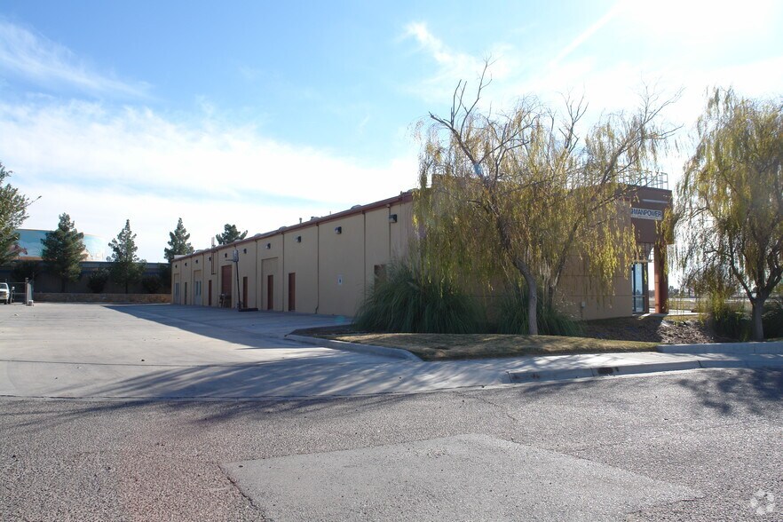 566 N Telshor Blvd, Las Cruces, NM à vendre - Photo de l’immeuble – Image 3 sur 4