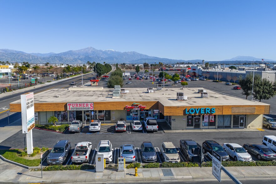 491-495 Orange Show Rd, San Bernardino, CA à louer - Photo de l’immeuble – Image 2 sur 14