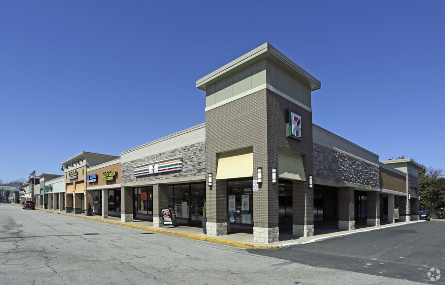 7025-7061 Brookfield Rd, Springfield, VA à louer - Photo principale – Image 1 sur 3