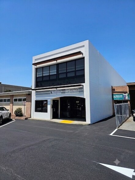 657-659 Oak Grove Ave, Menlo Park, CA à louer - Photo de l’immeuble – Image 2 sur 6