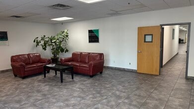 505 Acorn St, Deer Park, NY à vendre Photo intérieure– Image 2 sur 8