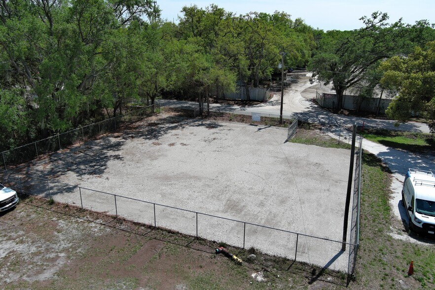 10248 Fisher ave, Tampa, FL à louer - Photo principale – Image 1 sur 5