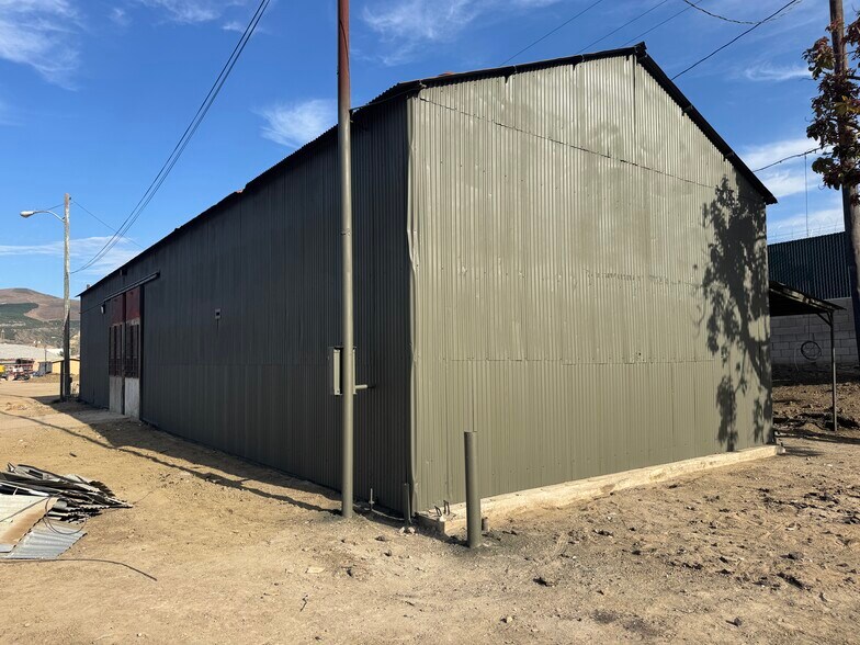 1760 N Ventura Ave, Ventura, CA à louer - Photo de l’immeuble – Image 3 sur 7
