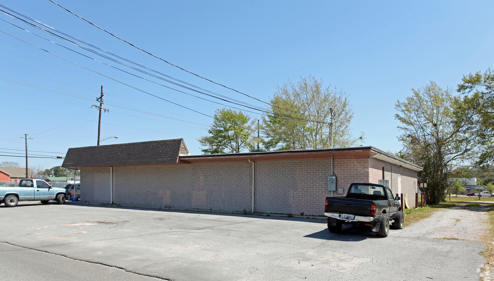1420 Ingalls Ave, Pascagoula, MS à louer - Photo de l’immeuble – Image 2 sur 22