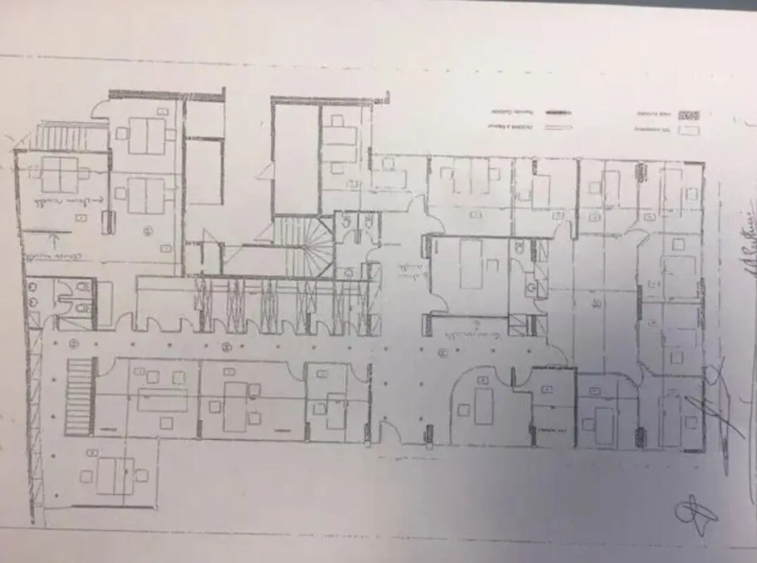 Bureau dans Paris à vendre Plan d’étage– Image 1 sur 3