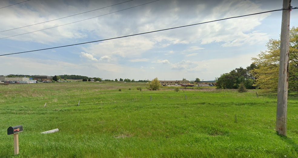 16 French Dr and 19 Coles Cres portefeuille de 2 biens à vendre sur LoopNet.fr - Photo principale – Image 1 sur 1