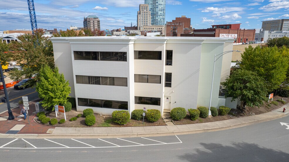 433 W Main St, Durham, NC à louer - Photo de l’immeuble – Image 2 sur 14