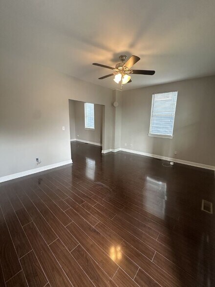 783 Meeting St, Charleston, SC à louer - Photo de l’immeuble – Image 3 sur 14