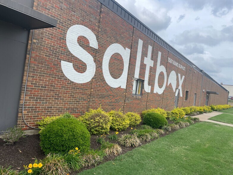 1501 Randolph St, Carrollton, TX à louer - Photo de l’immeuble – Image 3 sur 24