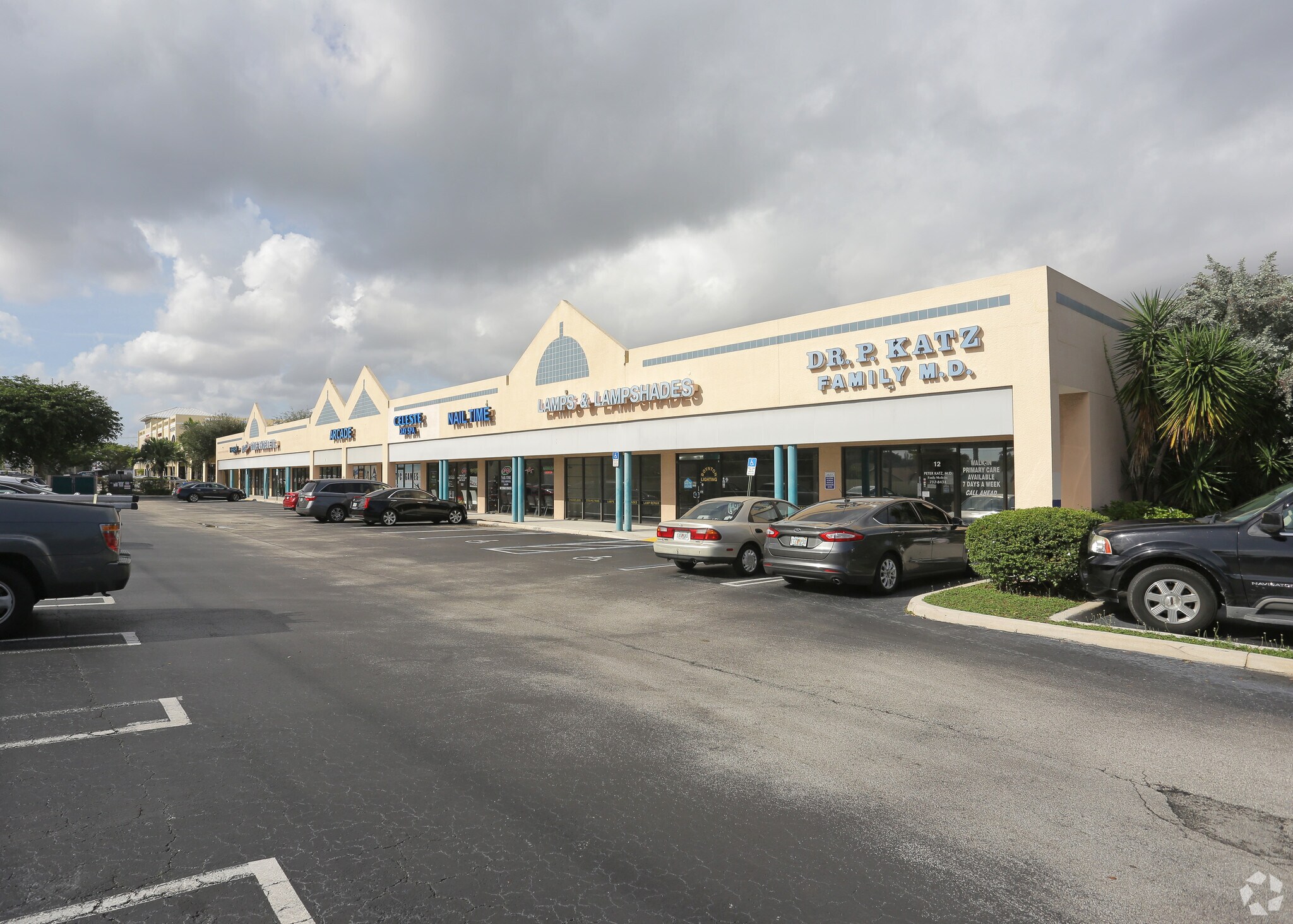 3301 W Boynton Beach Blvd, Boynton Beach, FL à louer Photo de l’immeuble– Image 1 sur 9