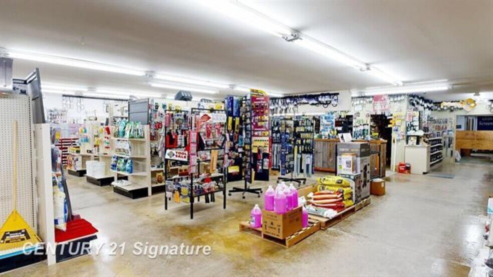 7200 E M 71, Vernon, MI à vendre - Photo de l’immeuble – Image 3 sur 16