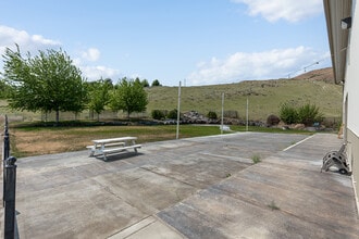 4771 W Van Giesen St, West Richland, WA à vendre Photo de l’immeuble– Image 1 sur 4
