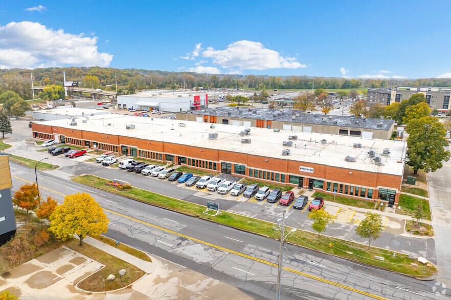 600 SW 7th St, Des Moines, IA à vendre - Aérien – Image 2 sur 14