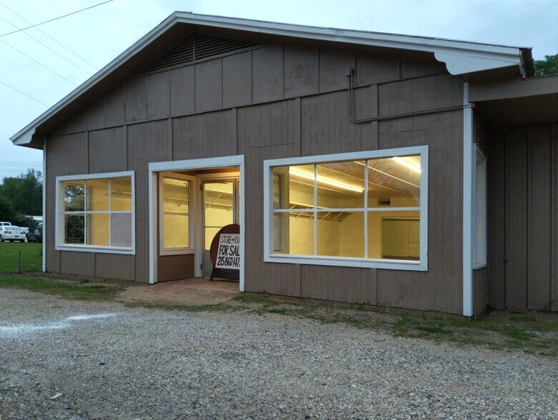 1948 Tenaha St, Center, TX à louer - Photo de l’immeuble – Image 2 sur 17
