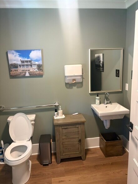 1100 Palm Blvd, Isle Of Palms, SC à louer - Photo de l’immeuble – Image 3 sur 23