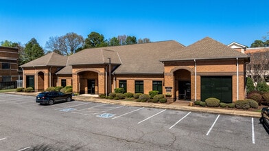 300 Towncenter Blvd, Tuscaloosa, AL à louer Photo de l’immeuble– Image 1 sur 4