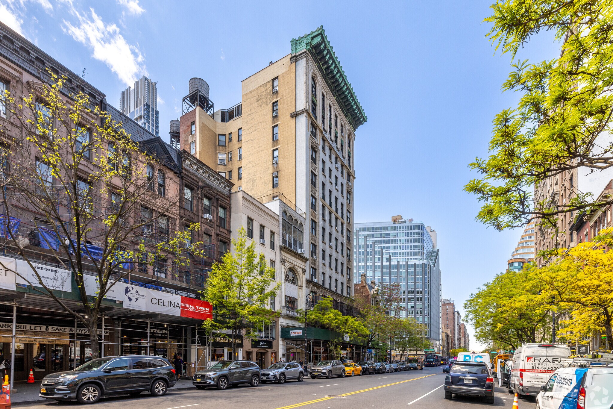166 W 72nd St, New York, NY à louer Photo principale– Image 1 sur 5