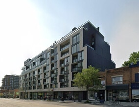 840 Saint Clair Ave W, Toronto, ON à louer Photo de l’immeuble– Image 1 sur 4