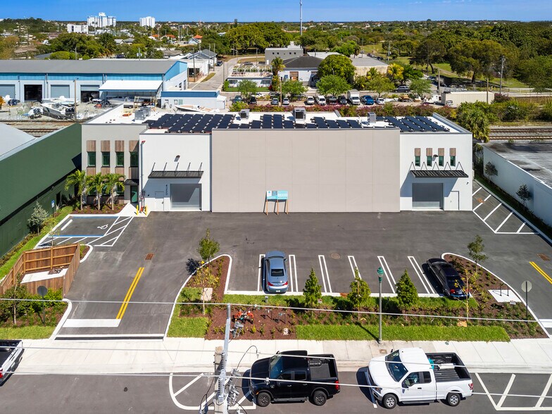 4250 Georgia Ave, West Palm Beach, FL à louer - Photo de l’immeuble – Image 3 sur 18