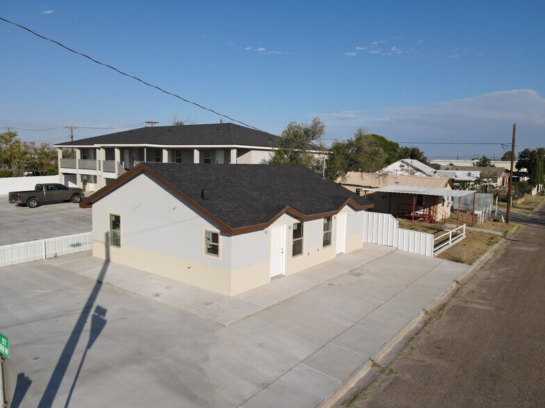 405 W 4th St, Monahans, TX à vendre - Photo de l’immeuble – Image 3 sur 18