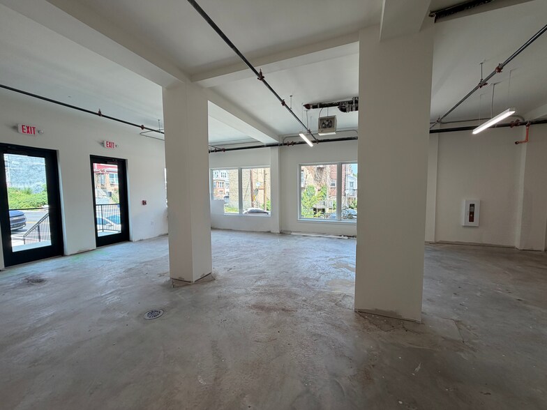 1818 N 53rd St, Philadelphia, PA à louer - Photo de l’immeuble – Image 2 sur 9