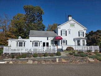 Plus de détails pour 834 Federal Rd, Brookfield, CT - Local commercial à louer