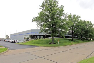 Plus de détails pour 20-28 Point West Blvd, Saint Charles, MO - Local d’activités à vendre