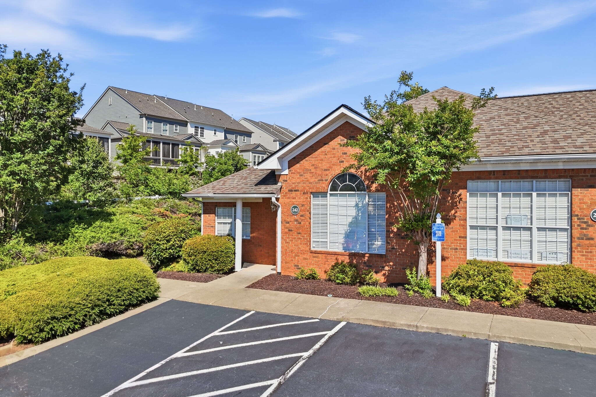 234-242 Creekstone Rdg, Woodstock, GA à vendre Photo de l’immeuble– Image 1 sur 16