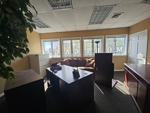 435 Hollywood Ave, Fairfield, NJ à louer Photo intérieure– Image 2 sur 6