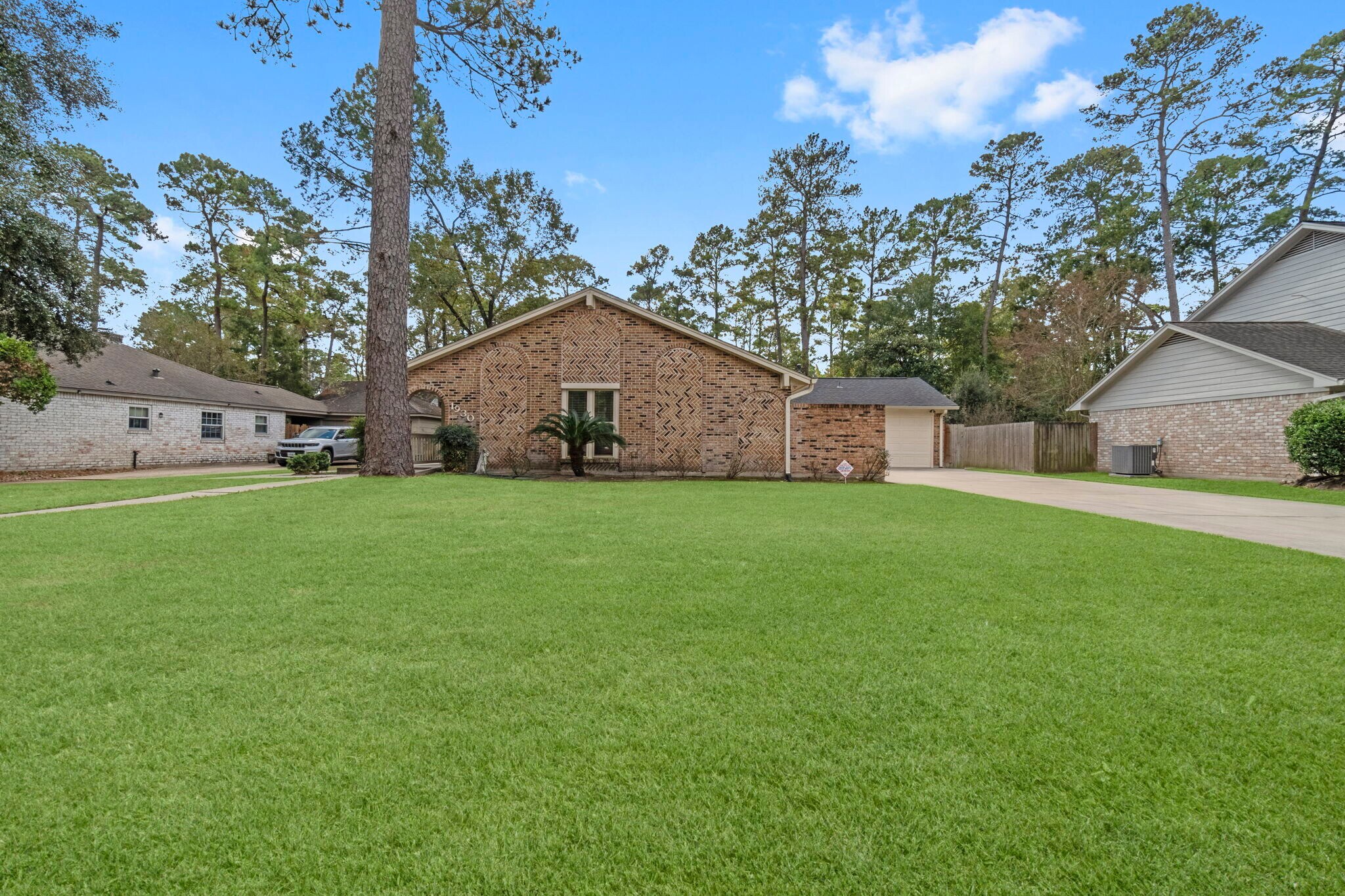 1930 River Falls Dr, Kingwood, TX à vendre Photo principale– Image 1 sur 65