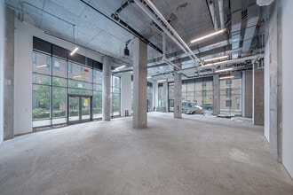 1725 Village Ln, Far Rockaway, NY à louer Photo intérieure– Image 2 sur 3