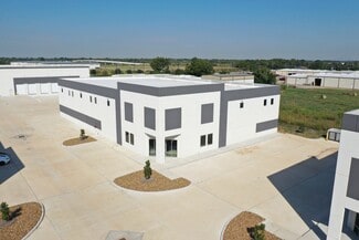 Plus de détails pour 1613 N Main St, Pearland, TX - Industriel/Logistique à vendre