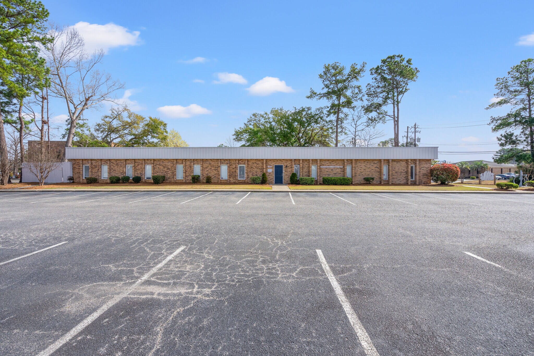 7510 N Forest Dr, North Charleston, SC à vendre Photo principale– Image 1 sur 9