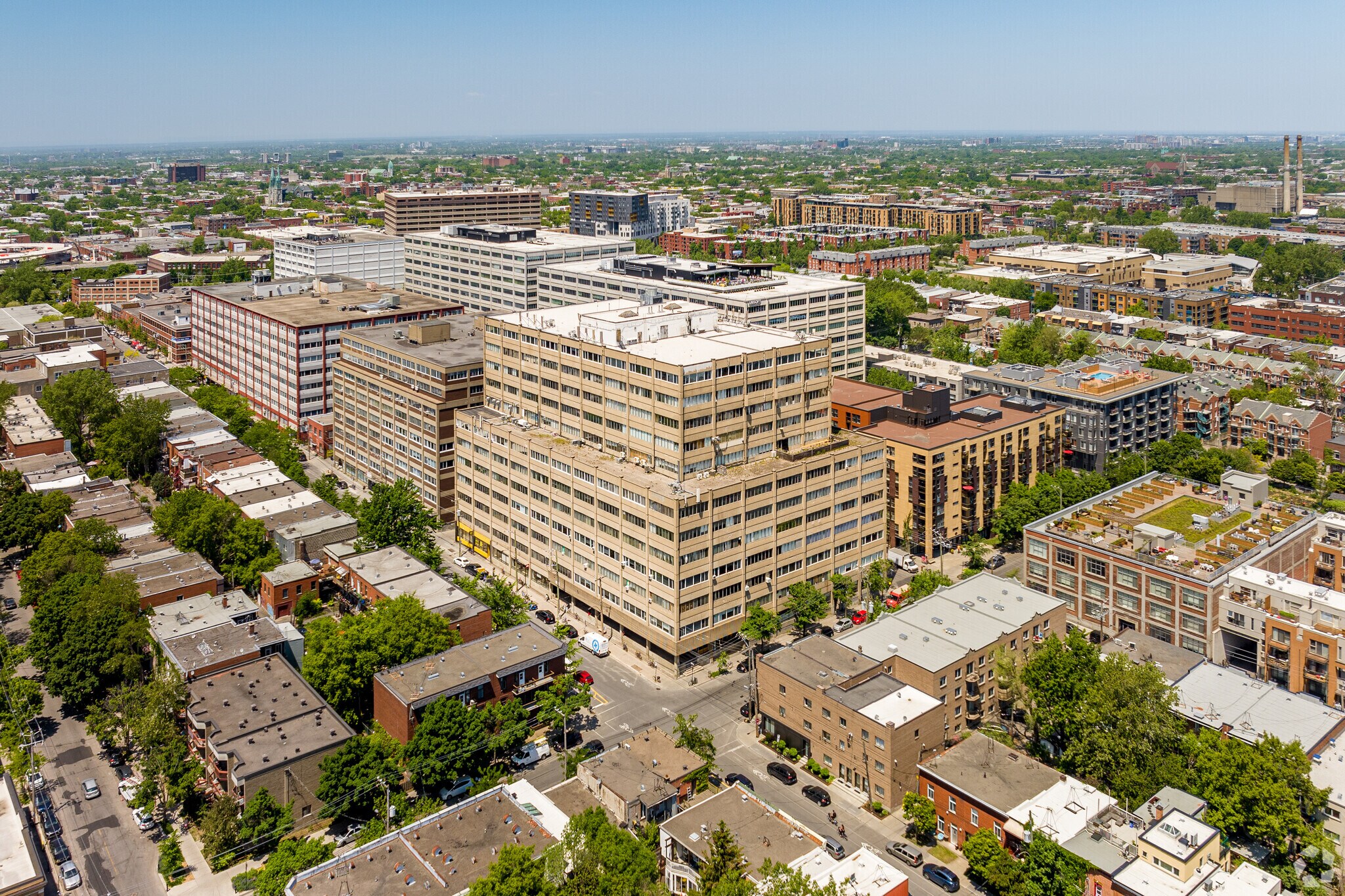 5333-5335 Av Casgrain, Montréal, QC à louer Photo de l’immeuble– Image 1 sur 9