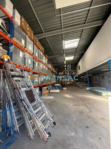 Industriel/Logistique dans Savigny-le-Temple à vendre - Photo intérieure – Image 2 sur 27