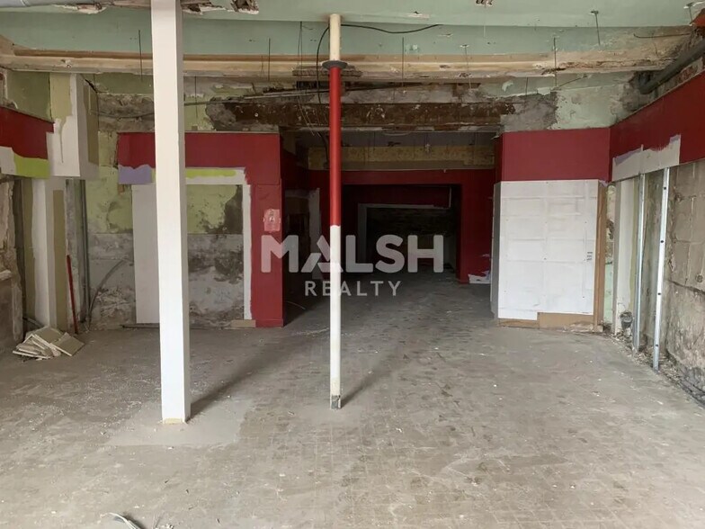 Local commercial dans Soucieu-en-Jarrest à vendre - Photo de l’immeuble – Image 3 sur 5