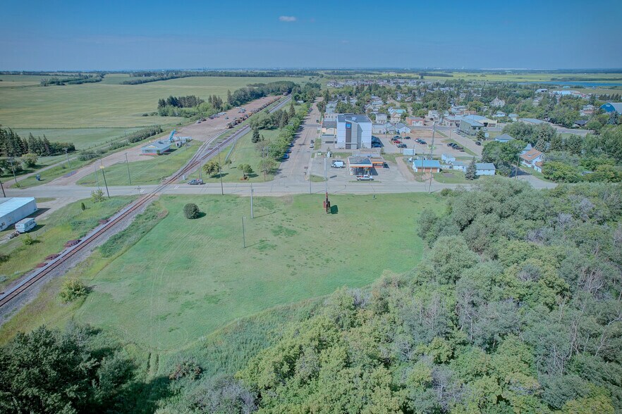4703 47 St, Bruderheim, AB à vendre - Photo de l’immeuble – Image 3 sur 6