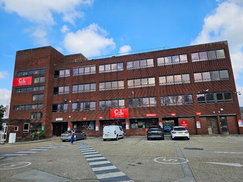 Printing House Ln, Hayes à louer - Photo de l’immeuble – Image 1 sur 12