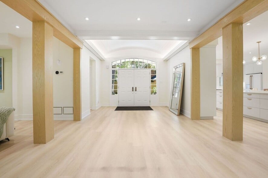 139 Mulcaster St, Barrie, ON à vendre - Photo intérieure – Image 2 sur 7