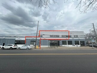 Plus de détails pour 2050 E Eastchester Rd, Bronx, NY - Bureau/Médical, Bureau/Local commercial à louer