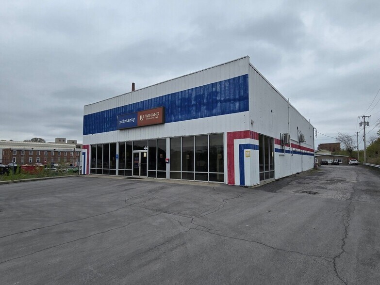 44 Washington St, Auburn, NY à louer - Photo principale – Image 1 sur 10