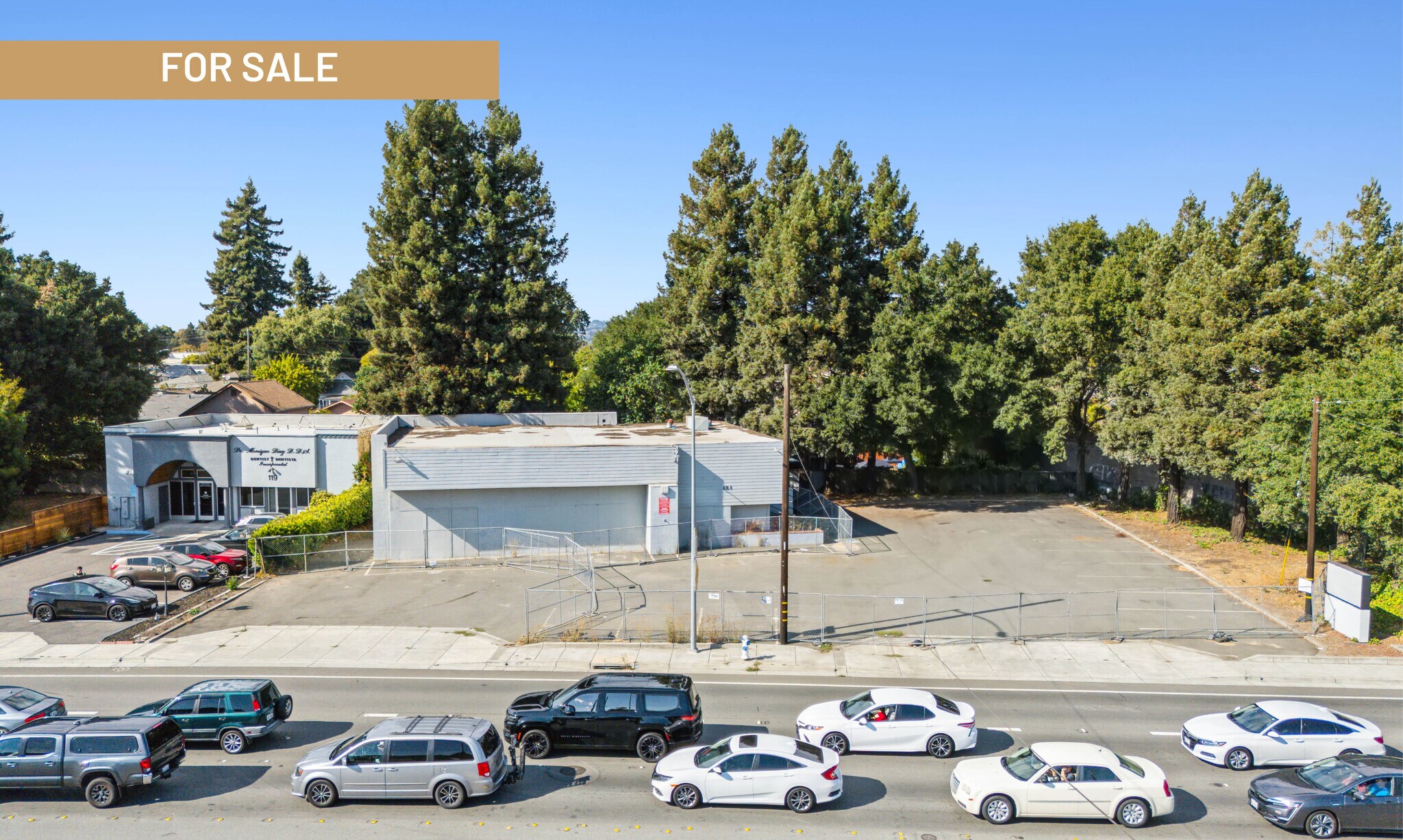131 College Ave, Santa Rosa, CA à vendre Photo de l’immeuble– Image 1 sur 10