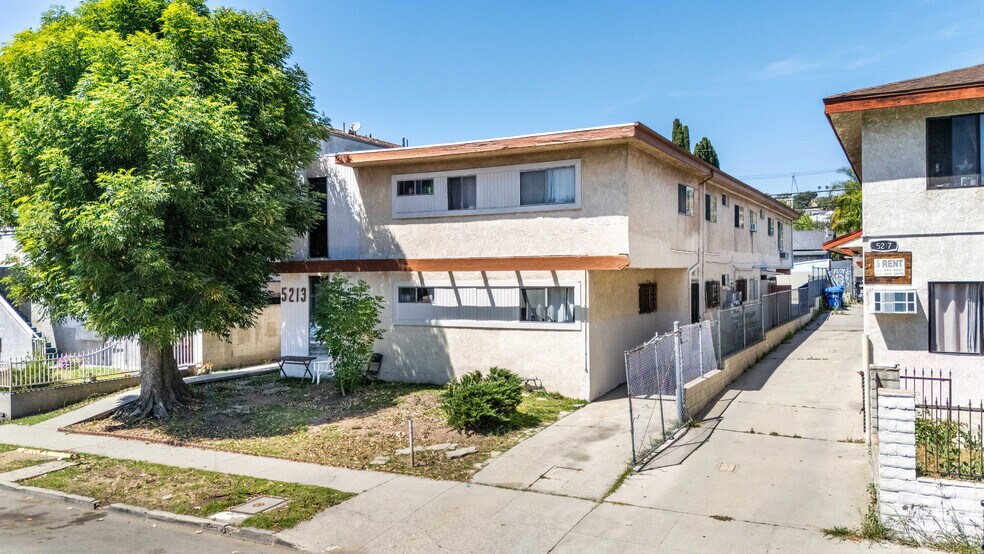 5213 Meridian St, Los Angeles, CA à vendre - Photo de l’immeuble – Image 1 sur 15