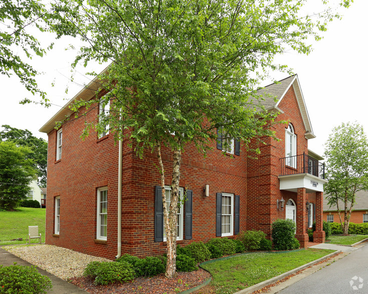 201 Tucker Rd, Helena, AL à louer - Photo de l’immeuble – Image 1 sur 3