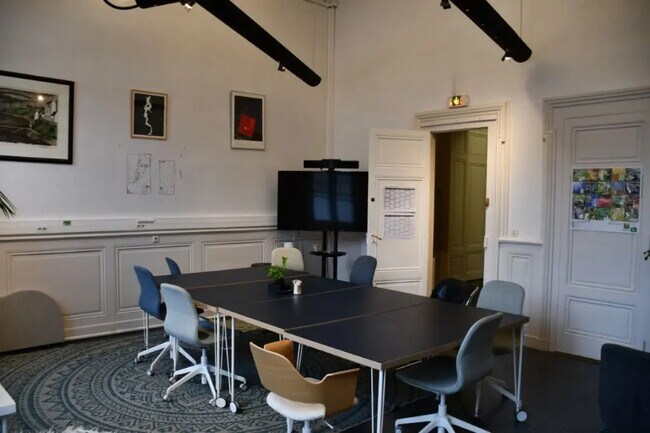 Plus de détails pour Bureau à louer